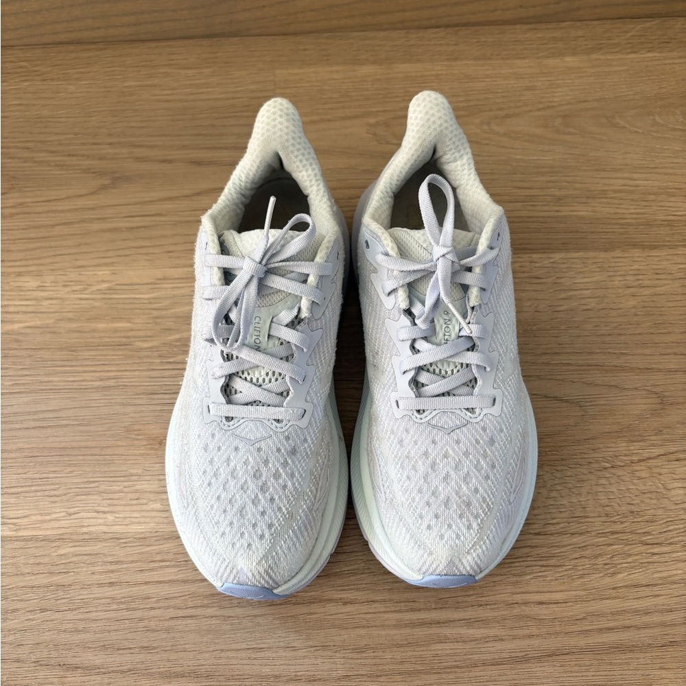 Hoka Clifton 9